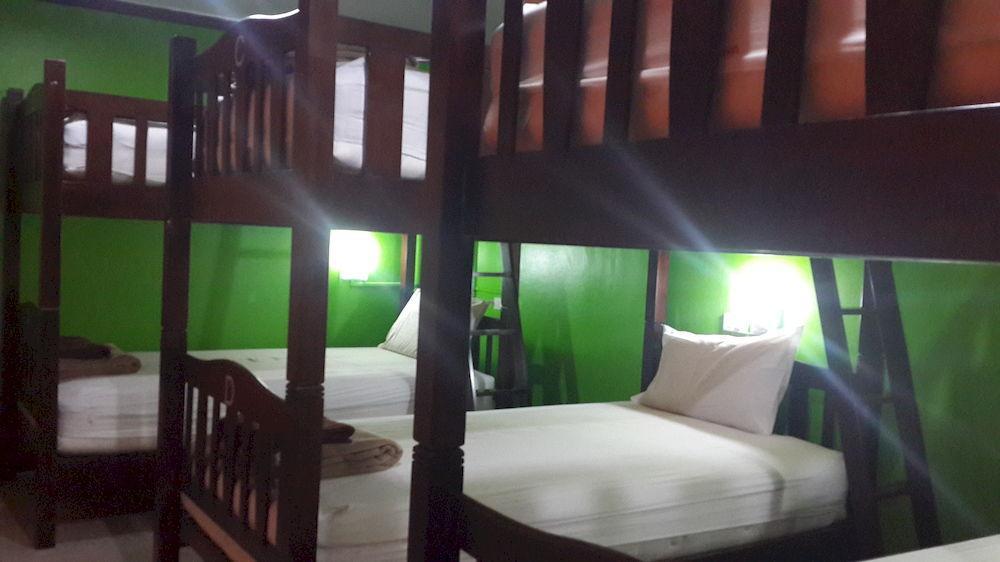 Silla Patong Hostel Εξωτερικό φωτογραφία