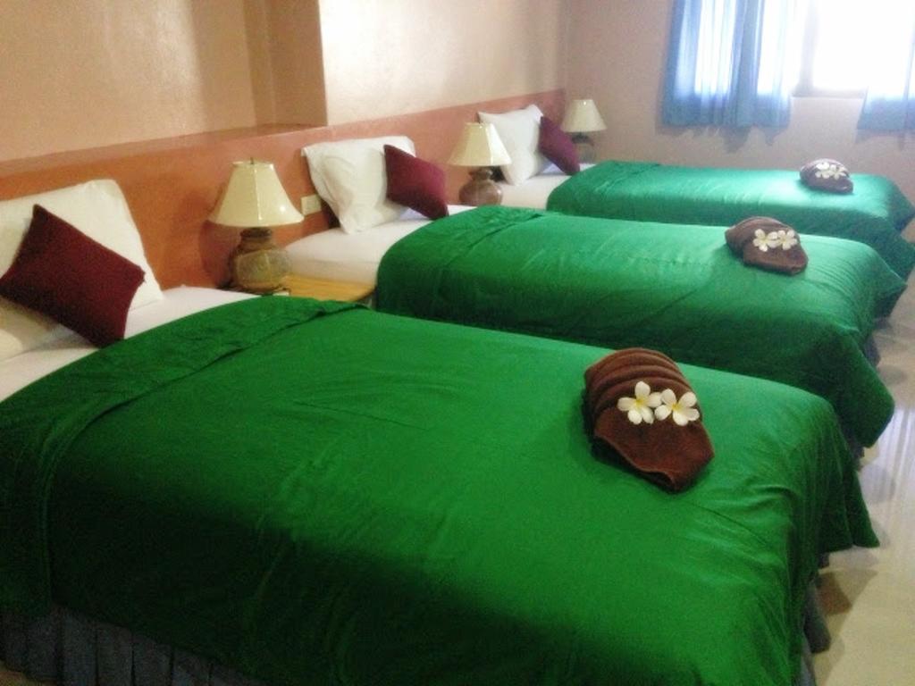 Silla Patong Hostel Εξωτερικό φωτογραφία