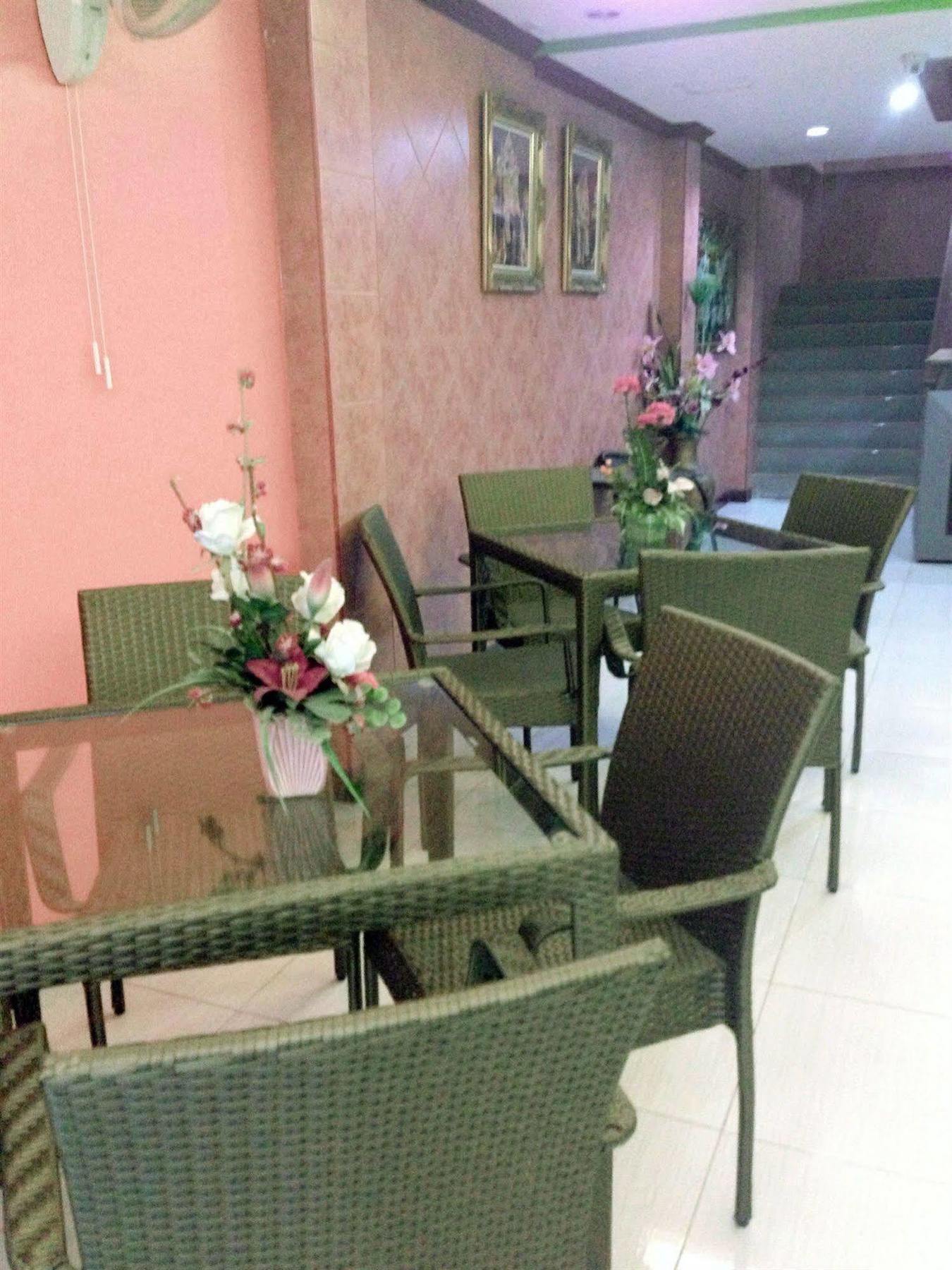 Silla Patong Hostel Εξωτερικό φωτογραφία