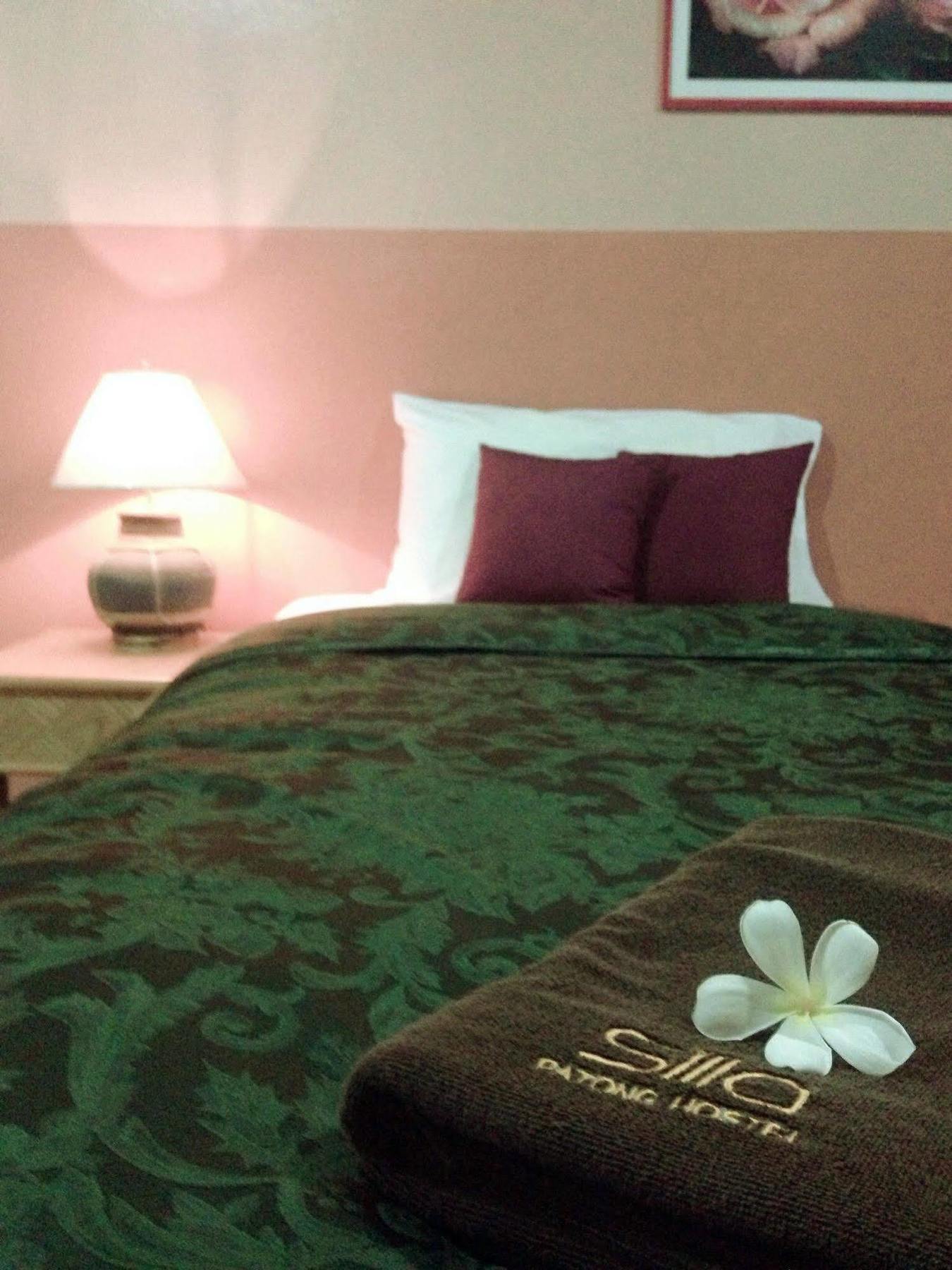 Silla Patong Hostel Εξωτερικό φωτογραφία